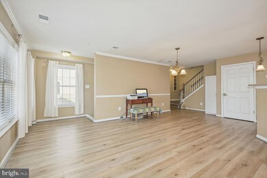 11261 Wortham Crest Cir unit 37, Manassas, VA 20109 - photo 6