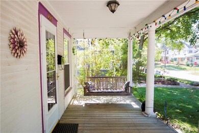 1009 26th St, Des Moines, IA 50311 - photo 4