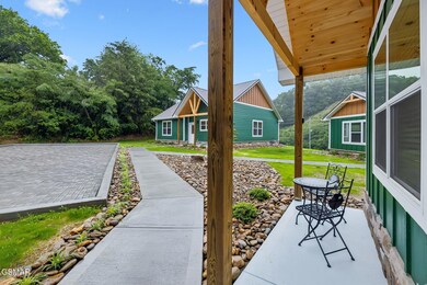 3-web-or-mls-1014 Pinyon Cir - 003