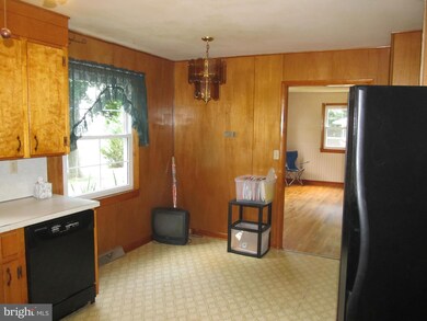 5851 Charlestown Rd, Mercersburg, PA 17236 - photo 6