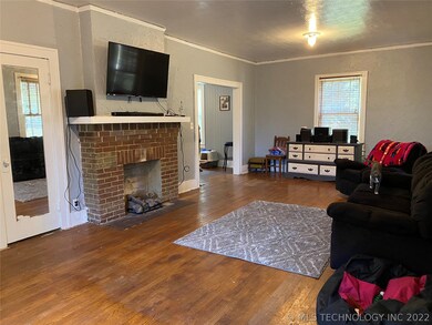 824 N Central Ave, Okmulgee, OK 74447 - photo 3