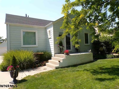 2422 Avenue C, Scottsbluff, NE 69361 - photo 3