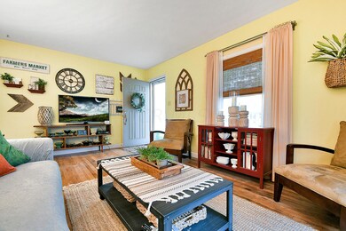 576 E Beechwold Blvd, Columbus, OH 43214 - photo 4