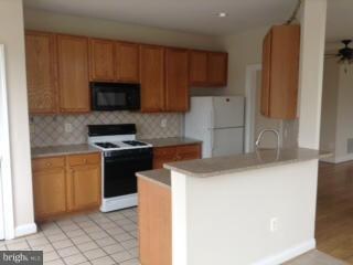 46351 Hobbs Square, Sterling, VA 20165 - photo 7