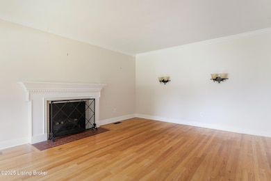 1669 Trigg St-7