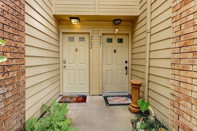 11201 Lynbrook Dr unit 3702, Houston, TX 77042 - photo 4