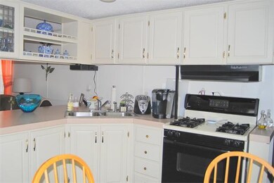 99 Kimberly Ct unit 99, Wareham, MA 02571 - photo 3