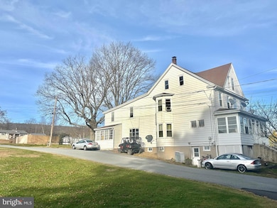 409 Coal St, Tuscarora, PA 17982 - photo 4