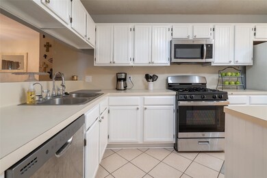 4006 Ashwood Dr, Pearland, TX 77584 - photo 7