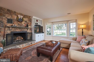 1207 Bishopsgate Way, Reston, VA 20194 - photo 4