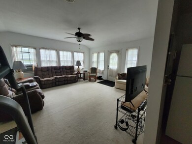 154 Eddleman Dr, Princes Lakes, IN 46164 - photo 6