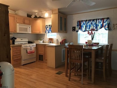 516 Route 9 H-15, Marmora, NJ 08223 - photo 2