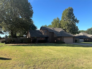View of front of property with a large  front yard
