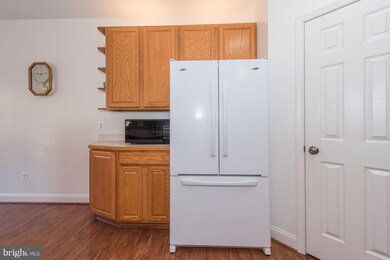 11 Spring Heath Ct, Windsor Mill, MD 21244 - photo 6