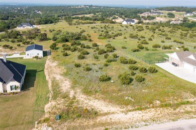 1020 Eagles Bluff Dr, Weatherford, TX 76087 - photo 2
