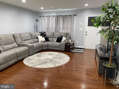 9328 Fontana Dr, Lanham, MD 20706 - photo 3