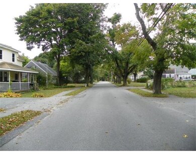 39 Queen St, Falmouth, MA 02540 - photo 5