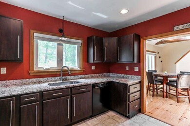 125 Tolend Rd, Dover, NH 03820 - photo 5