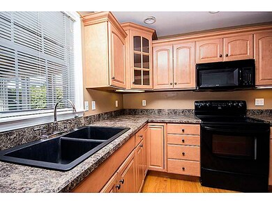 66 Petal Ln, Wakefield, RI 02879 - photo 4