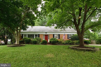 2415 Stirrup Ln, Alexandria, VA 22308 - photo 3