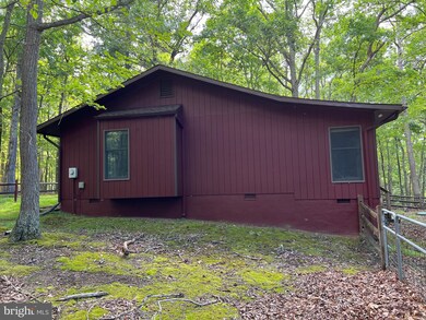 396 Moss Ln, Great Cacapon, WV 25422 - photo 7