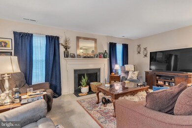 1465 Lowell Ct, Crofton, MD 21114 - photo 3