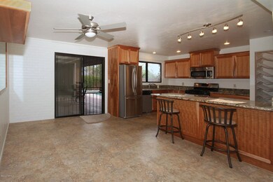 Dining area and eating bar
