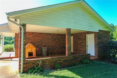 3045 Spencer Rd NE, Conover, NC 28613 - photo 6