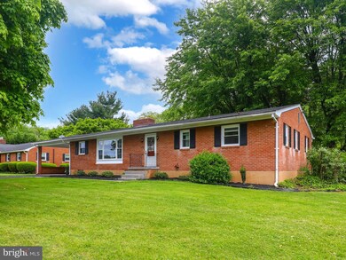 1228 Darlington Dr, Winchester, VA 22603 - photo 3