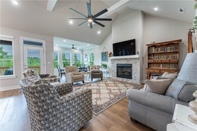 709 Buffalo Gap Dr, Siloam Springs, AR 72761 - photo 5