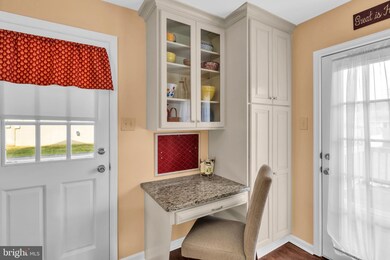 331 Miller Dr, Strasburg, VA 22657 - photo 7