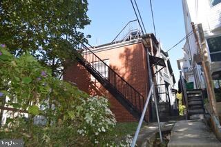 1552 Mineral Spring Rd, Reading, PA 19602 - photo 5