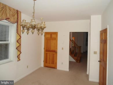 822 N Columbus St, Alexandria, VA 22314 - photo 7