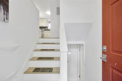 32 Hall Rd, Londonderry, NH 03053 - photo 5