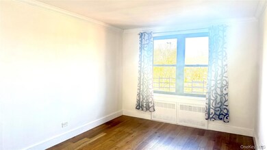 Dara Gardens unit 4 G, Flushing, NY 11367 - photo 6