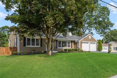 111 Lancaster Ave, Warwick, RI 02886 - photo 2