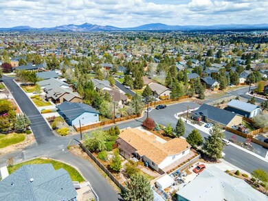 2721 SW 34th St, Redmond, OR 97756 - photo 4