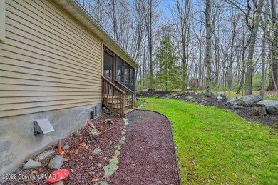324 Eastshore Dr, East Stroudsburg, PA 18301 - photo 7