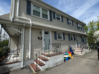 7 Lydon Ct unit 1, Woburn, MA 01801 - photo 3