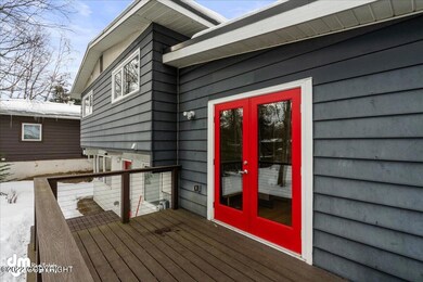 Deck off Main-Living Level