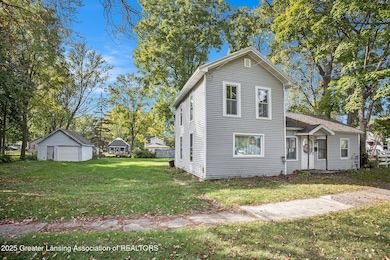 715 N Clinton Ave, Saint Johns, MI 48879 - photo 3