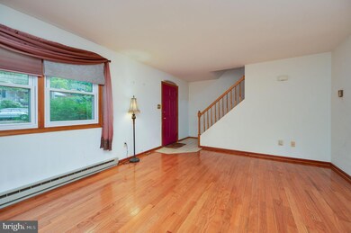 1740 Lorraine Rd, Reading, PA 19604 - photo 4