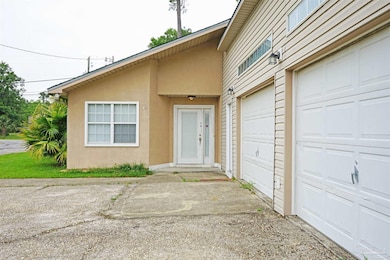 1555 W Detroit Blvd, Pensacola, FL 32534 - photo 2
