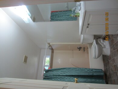 2418 Vine Ave, Klamath Falls, OR 97601 - photo 7