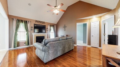 218 Shelbyville Mills Rd, Shelbyville, TN 37160 - photo 7