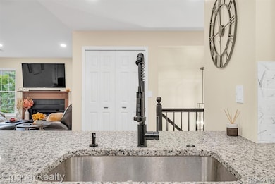 56471 Chesapeake Trail unit 173, Shelby Township, MI 48316 - photo 6