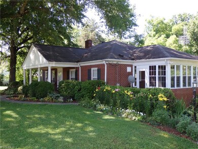 206 Coleridge Rd, Ramseur, NC 27316 - photo 2