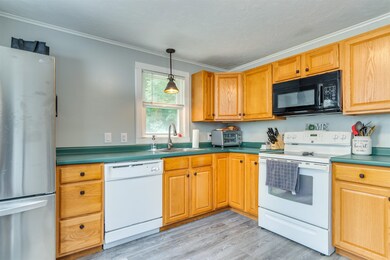 2 Great Falls Ave, Rochester, NH 03867 - photo 3