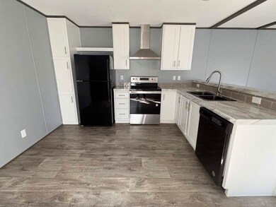 8105 Lazy Ln, Spring, TX 77389 - photo 3