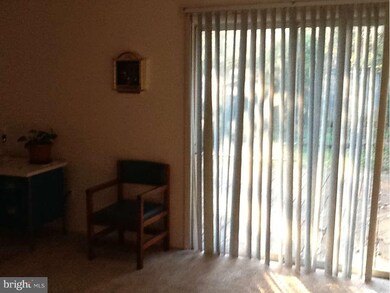 19336 Running Cedar Ct, Germantown, MD 20876 - photo 7